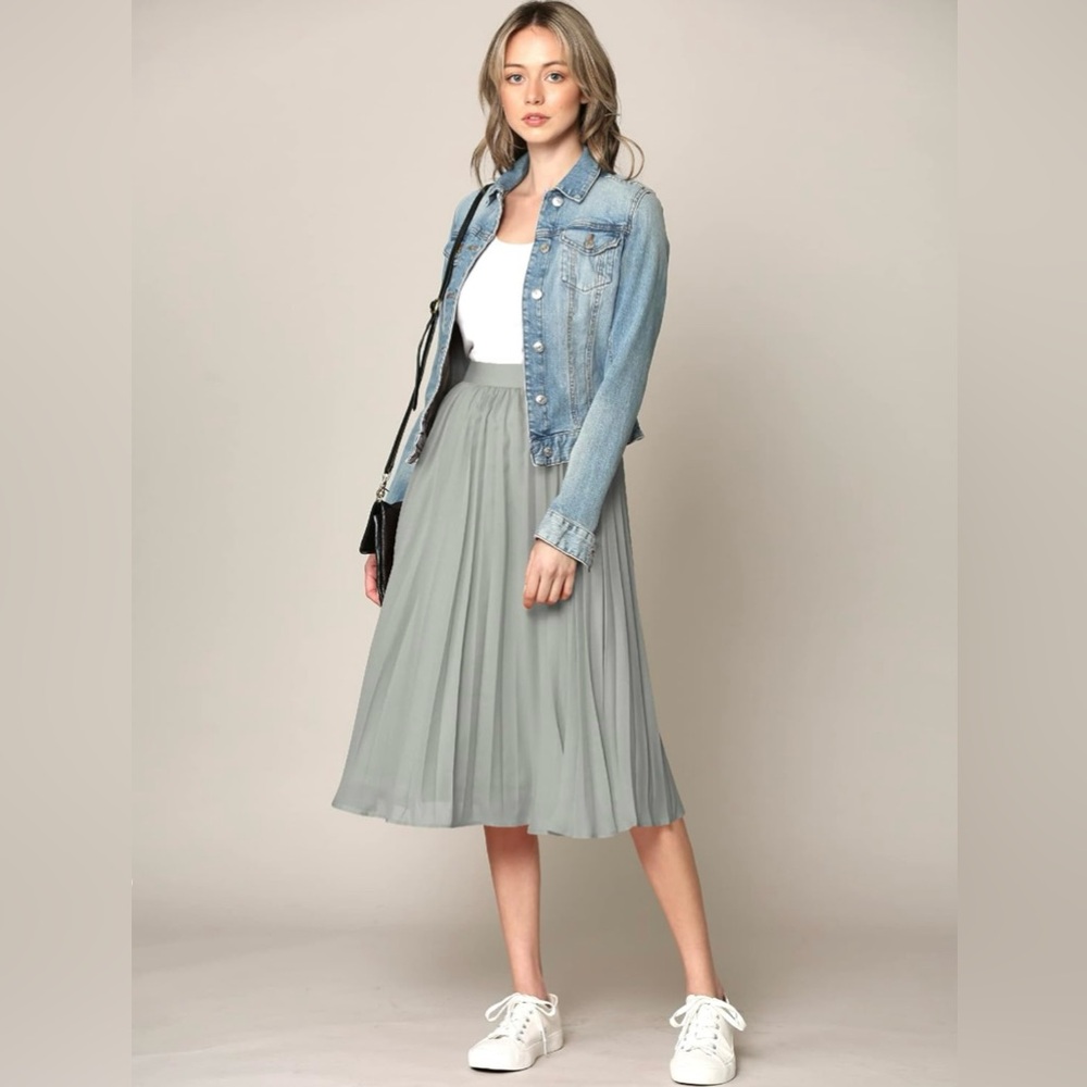 Women's High Elastic Waist Pleated Mid A-Line Swing Skirt - Picture 2 of 4